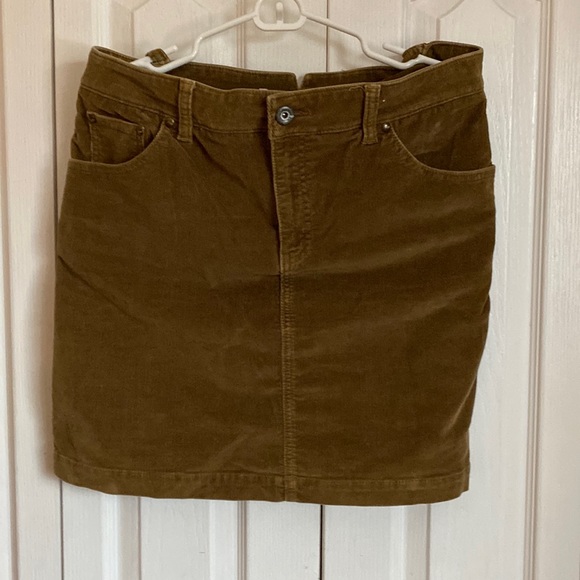 GAP Dresses & Skirts - Gap corduroy skirt size 12